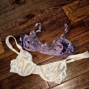 VTG Victoria Secret Underwire Unpadded Bra Set of 2